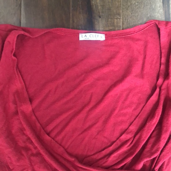 Le Clef red wrap top - Picture 4 of 5